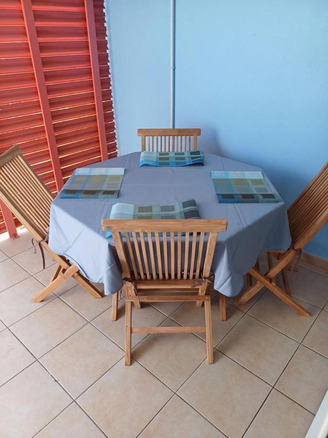 Appartement F2 Avec Piscine سانت أندريه المظهر الخارجي الصورة